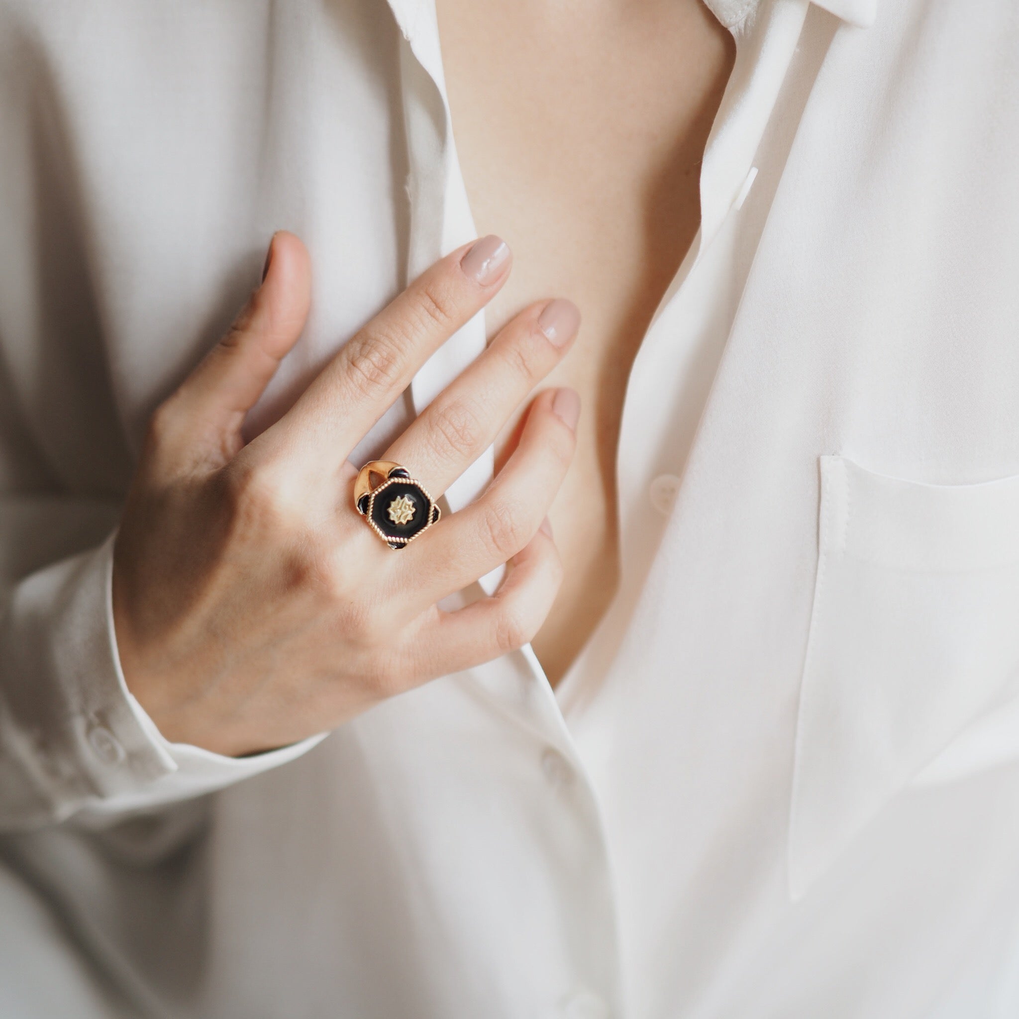 Adel Ring | Black Gold | Luna Merdin Collection