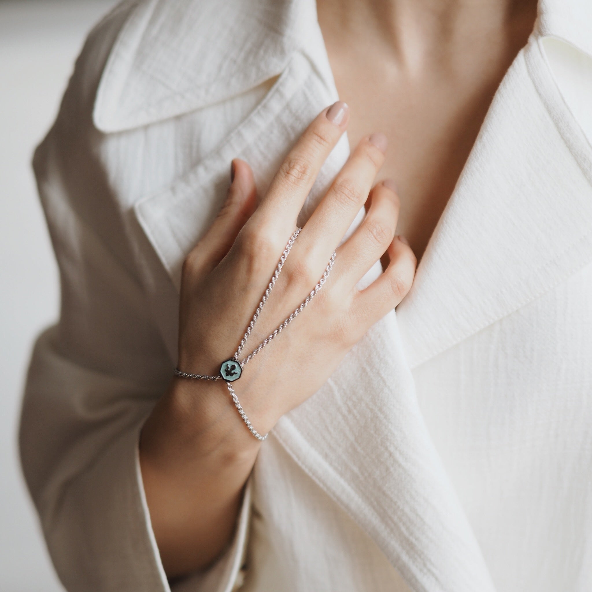 Alka Hand Bracelet | Silver | Luna Merdin Collection